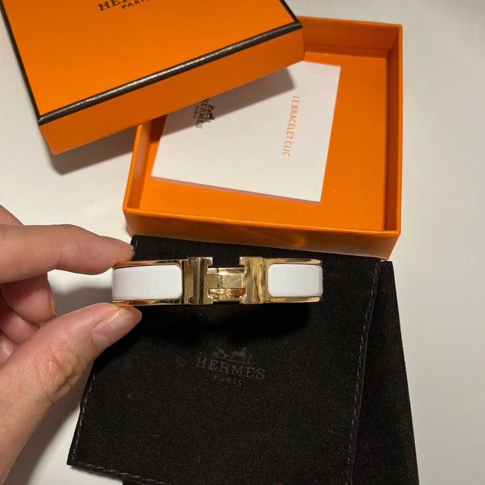 Hermes Clic H bracelet in Blanc